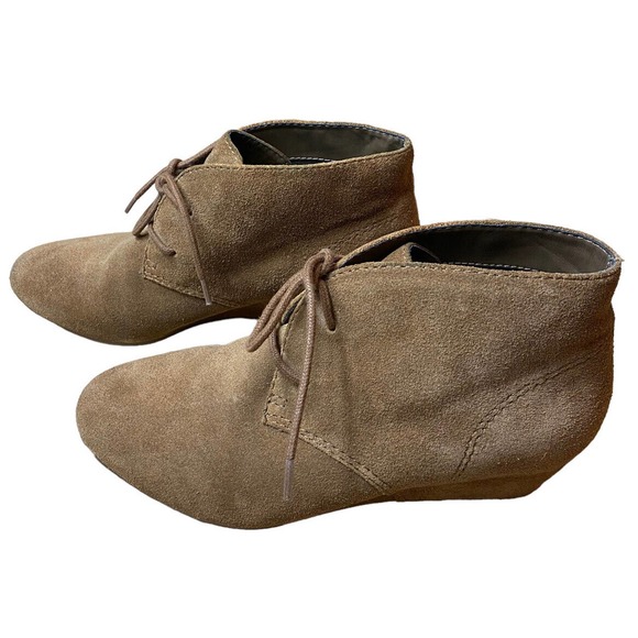 Nine West Shoes - Nine West Women’s Size 7.5 Tan Suede Lace Up Wedge Heel ‘Joanis’ Ankle Bootie